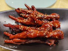 连骨头都不剩的鸡爪-佬肥猫(周浦万达店)