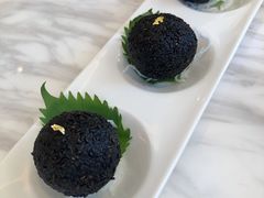 法国黑松露流沙芝麻球-玖尹-新派中式餐酒馆