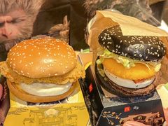 -麦当劳(假日广场店)