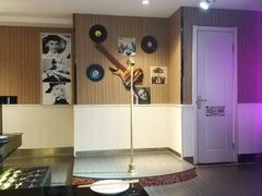 -唯爱KTV聚会餐厅(仙林东城汇店)