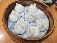 -莱莱小笼·乔艾