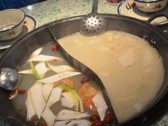 -鸿姐老火锅(疁城新天地店)