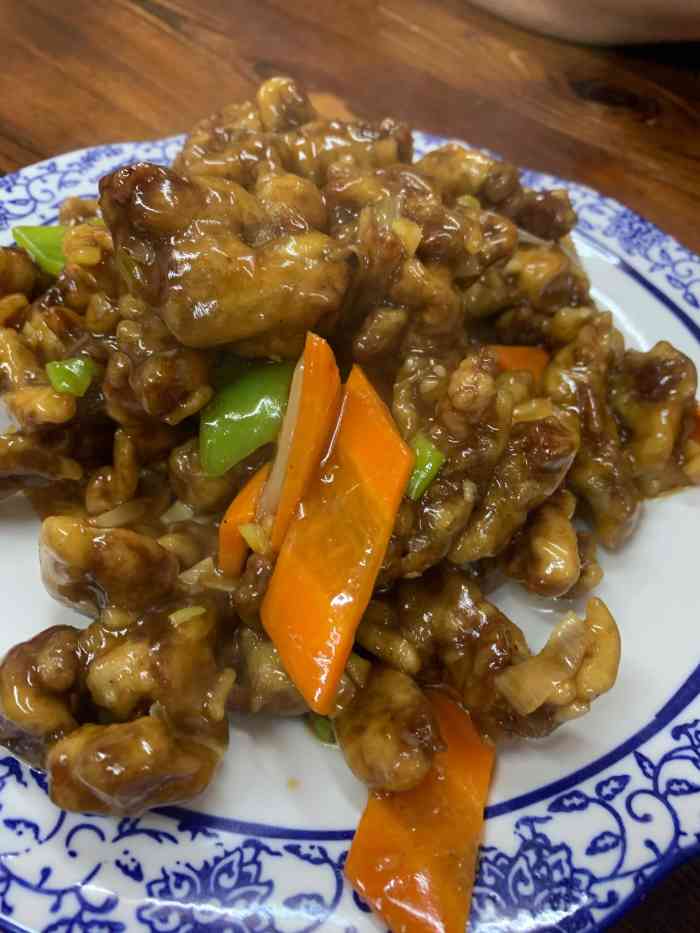 清真兰州俊宝抻面-"苍蝇小馆,饭口时候还要等位.和兰州拉面家.