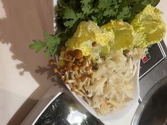 -喃喃椰·糟粕醋椰子鸡火锅(七堡花园店)
