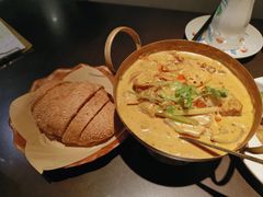 -大头虾越式风味餐厅(光明广场店)