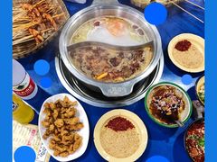 -马路边边·成都串串(翠柏路店)