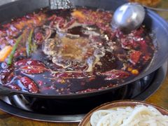-黄潇洒老火锅(九眼桥宏济巷店)
