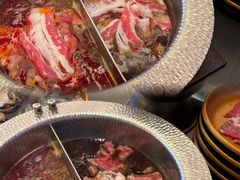 -牛YO寿喜烧·铁板烧和牛火锅自助(市府恒隆店)