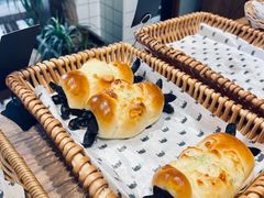 -沁屋面包店(人民东路店)