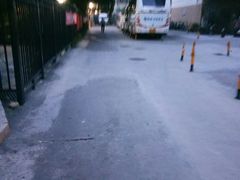 -皇岗边检生活区-地上停车场