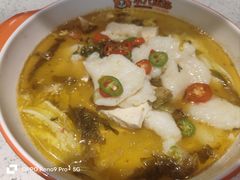 -小六鱼你.下饭酸菜鱼(益田假日广场店)