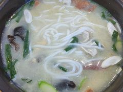 -桥香园过桥米线(国贸店)