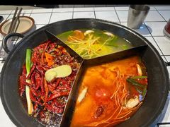 -巴卤社老火锅(财富店)