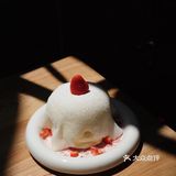 看多了日系韩系的咖啡店，铁手新店真的有让人眼前一亮