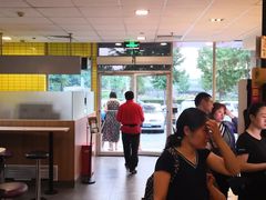 大堂-麦当劳(欢乐谷店)