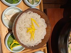 -银米·云南传统过桥米线(双廊黑金冠店)