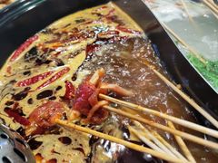 -签多多串串香火锅