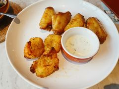 -必胜客(漕宝路店)