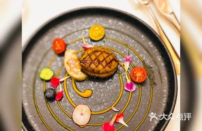 Braised Abalone with Fresh Scallop