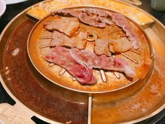 黑猪五花肉-猪啊牛呀羊啊铜盘烤肉(正大广场店)