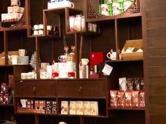 -星巴克(南宁民歌湖店)