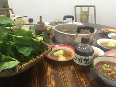 -咏勝锑锅麻辣烫(净居寺路总店)