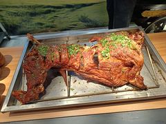-金马门国际美食百汇(珞喻路店)