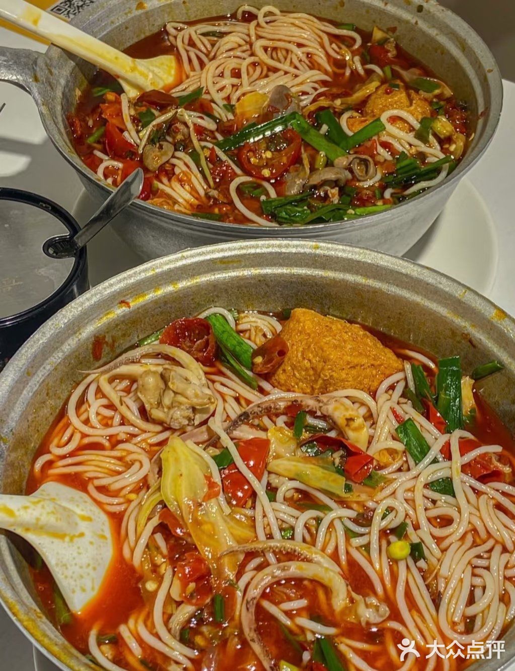 吃遍重庆好吃的米线，观音桥铁锅哥米线