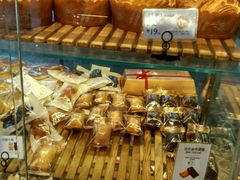 -巴黎贝甜(大宁国际商业广场店)