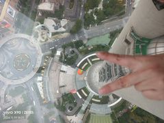 -东方明珠259米全透明悬空观光廊