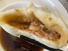传统猪肉包子-狗不理(贵宾楼店)
