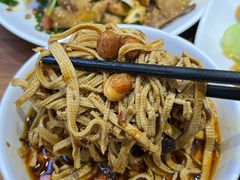 -萍姨抻面馆·鸡架冒菜(清湖店)