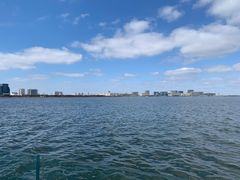 -上海滴水湖皇冠假日酒店