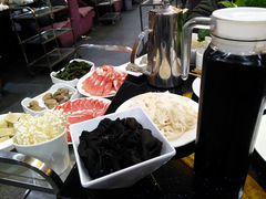 -鼎盛山海火锅(北戴河刘庄夜市老虎石浴场店)