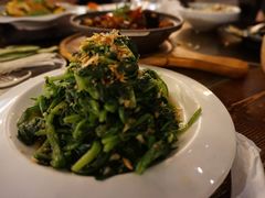 台式油葱拌菠菜-Let's Taipei 非常烘焙(太古里店)