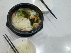 蒙自原味过桥米线-官人桥番茄米线(温江行署店)