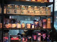 零售区-星巴克(苏州诚品店)