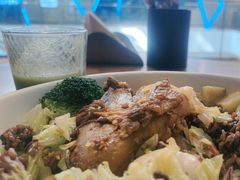 -POKEE VIA&Brunch·维娅(重庆来福士店)