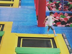 -Bounce Factory反弹工厂蹦床公园(群力店)