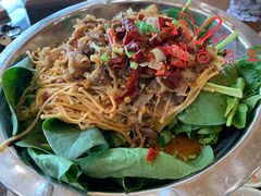 肥牛金针菇锅-秀男家米肠汤饭