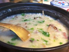 牛肉菌菇粥-潮粥荟·潮汕砂锅粥(朝阳大悦城店)