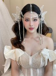 -现代经典婚纱摄影