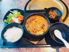 牛小排汤定食-炼火烤肉店
