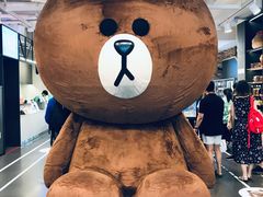 -LINE FRIENDS Garosu-gil Flagship Store