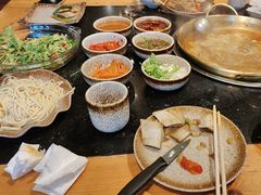 -顶顶汤火牛排火锅·经典铜锅涮肉