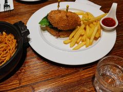 -1886德国汽车餐厅(外滩十六铺码头店)
