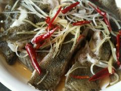 -马路边上·小海鲜烧烤(八一路店)