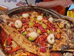 -鸣记脆皮烤鱼(三八广场店)