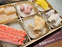 -尚尚仙·酸汤猪手·猪肚鸡火锅(华联万柳购物中心店)