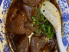 -杨三孃跷脚牛肉(西外棕榈岛店)